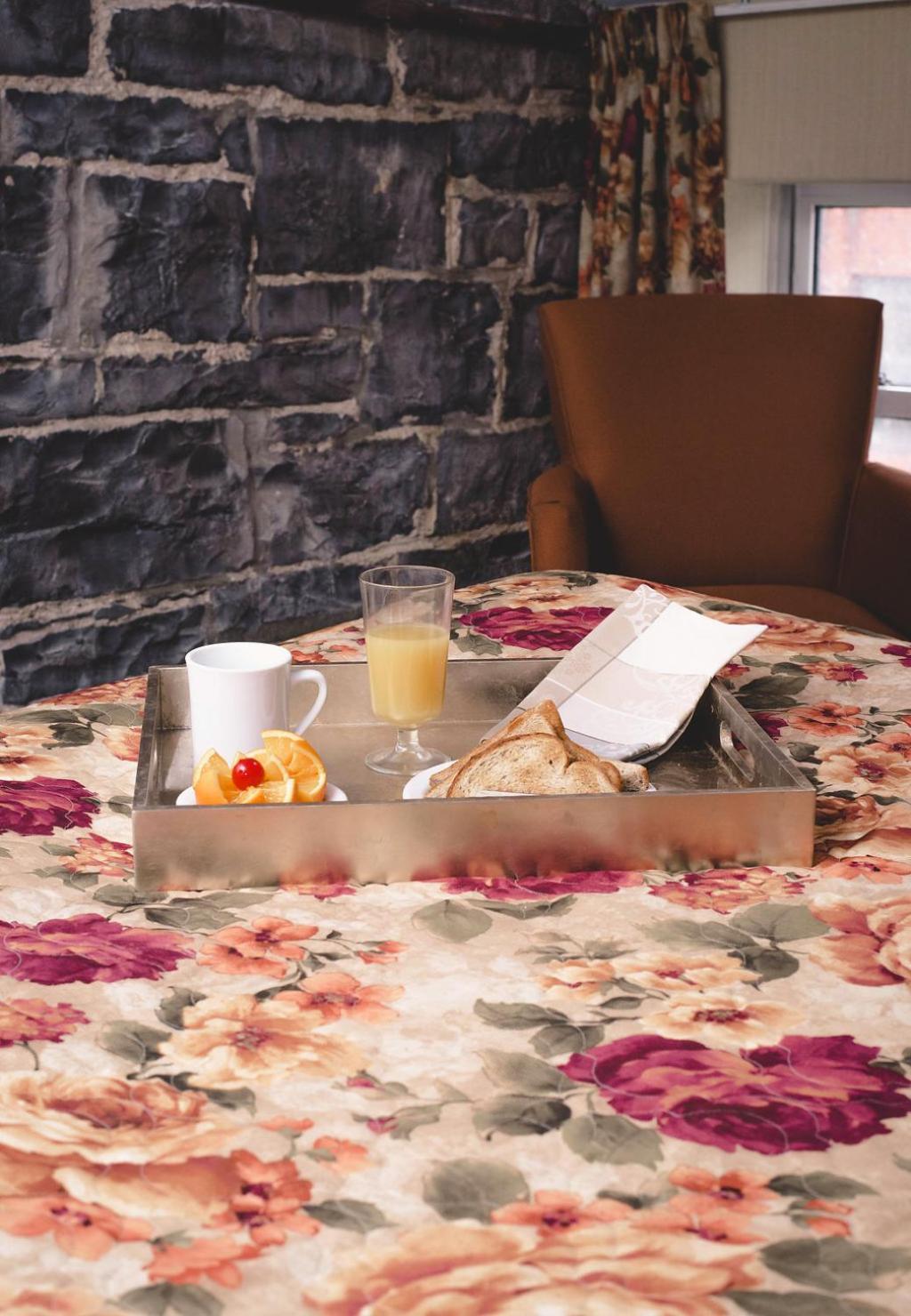 The Queen'S Inn Kingston Ngoại thất bức ảnh